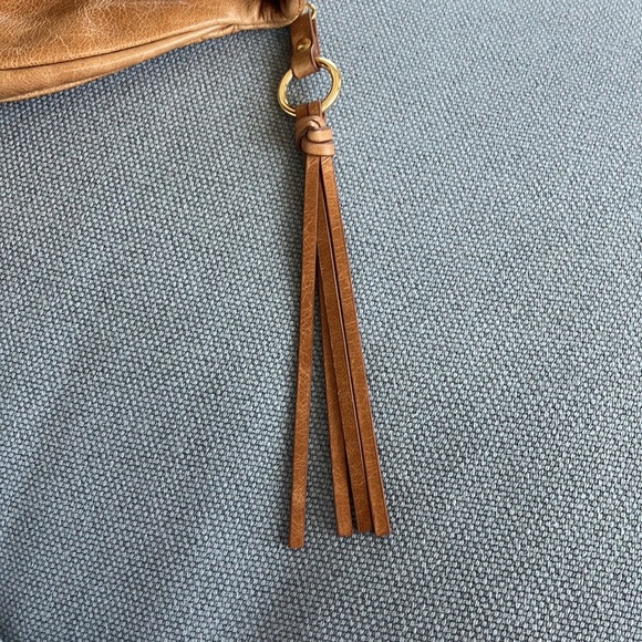 Hobo top grain caramel leather MSRP $158 Lizzie ( minor flaws) clutch/ handbag - Picture 13 of 13